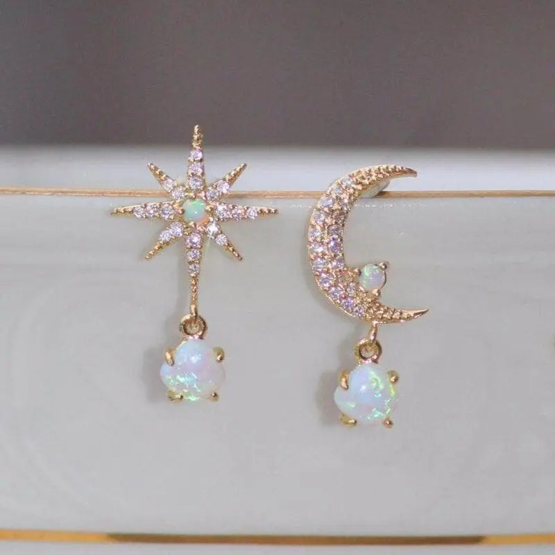 Pendientes de Luna y Estrella color oro y Ópalo