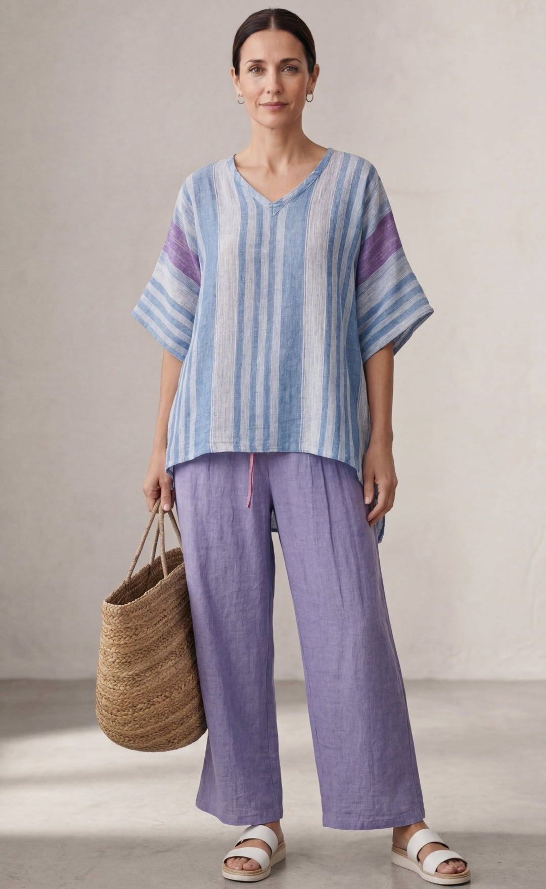 Carlotta – Top elegante en lavanda y azul cielo con pantalón de lino - Navarro Granada
