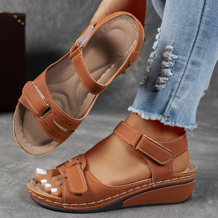 Célima | Elegantes Sandalias Ergonómicas Chaussure - Navarro Granada