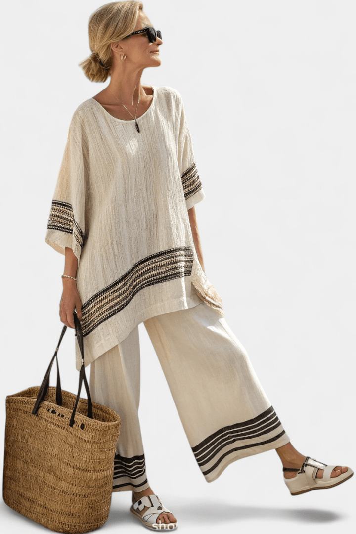 Mariella — Top elegante de lino con rayas negras y pantalones fluidos - Navarro Granada