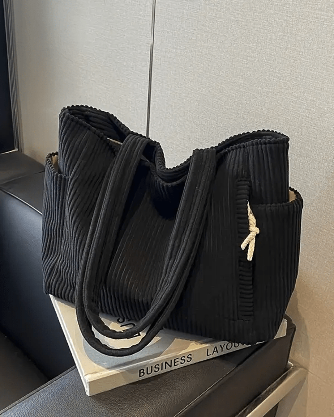 Tilda – Bolsa de Mano Acanalada con Detalle de Cuerda - Navarro Granada