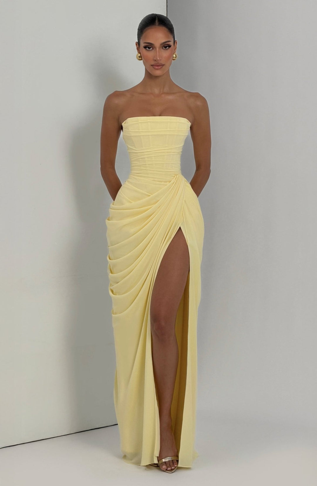 Vestido Lola™ | Elegancia escultural que define tu figura Dress - Navarro Granada